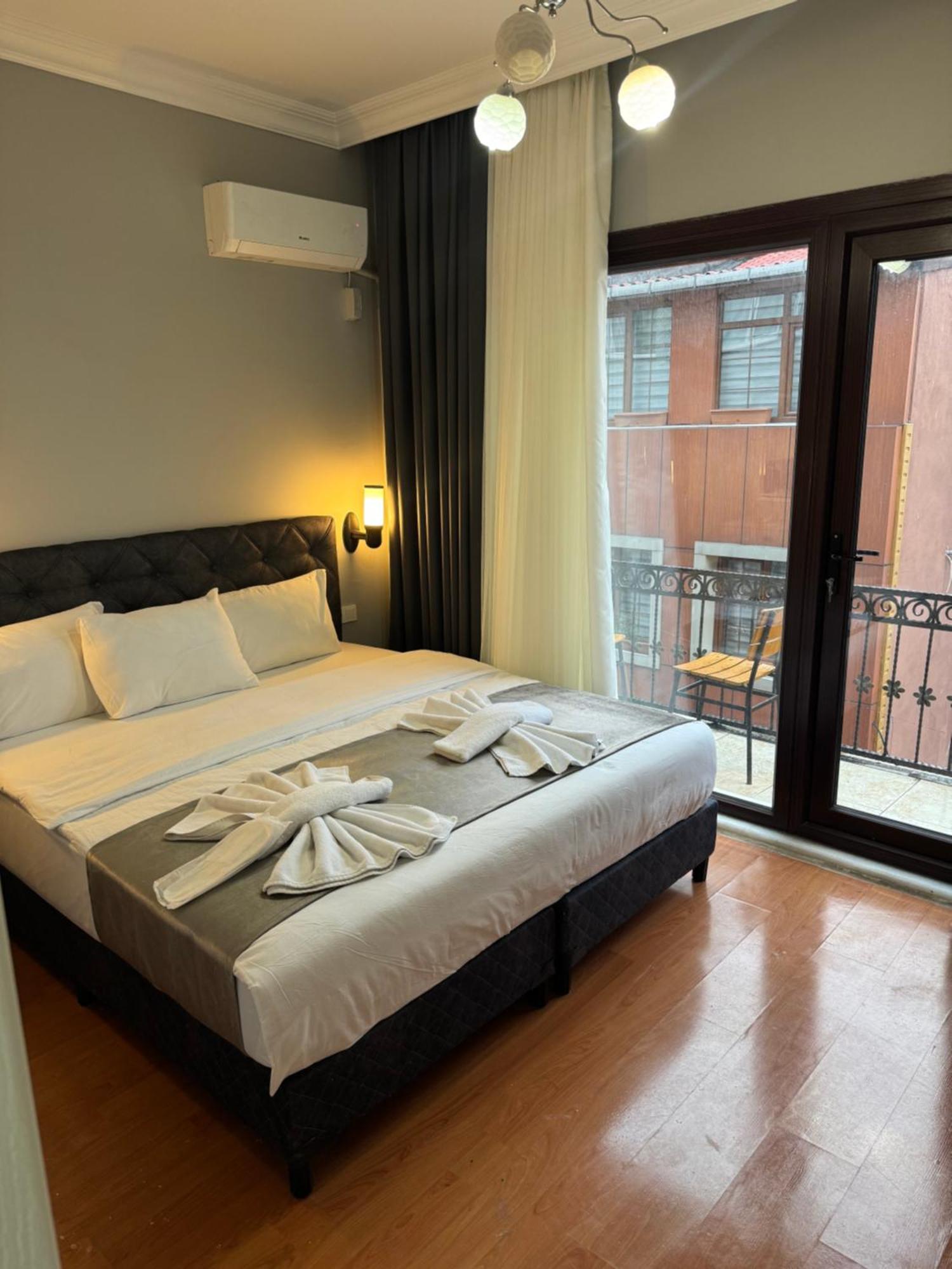 Galley Port Hotel Istambul Exterior foto